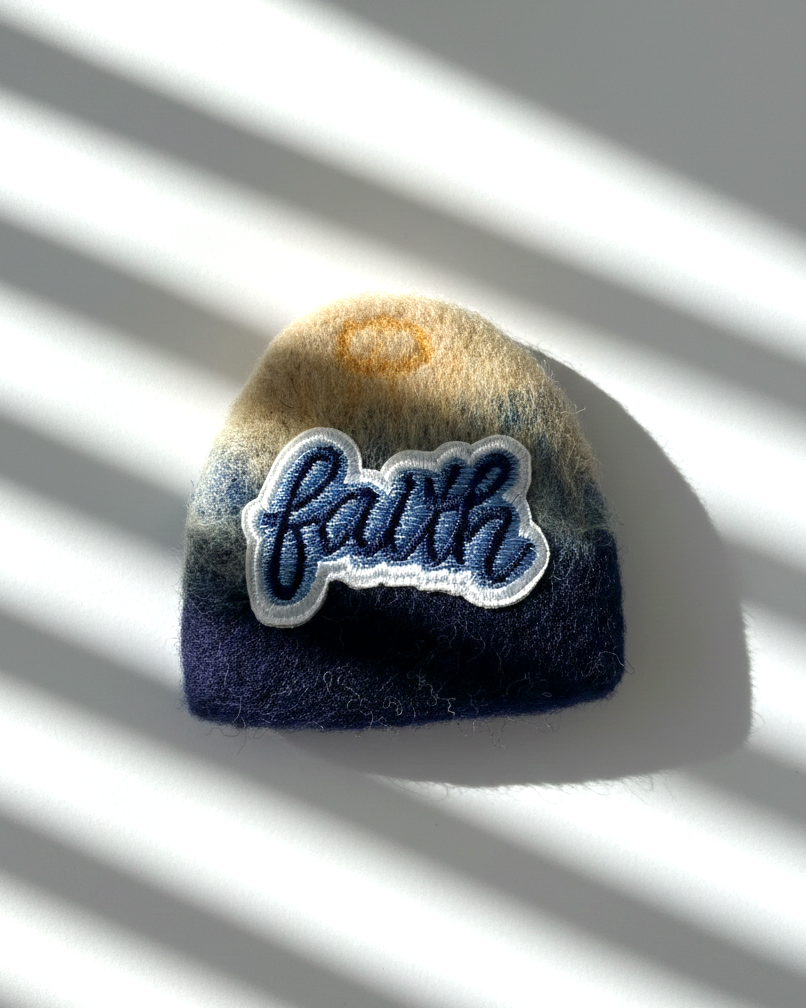 Faith Patch Wool Magnet - Woobbi