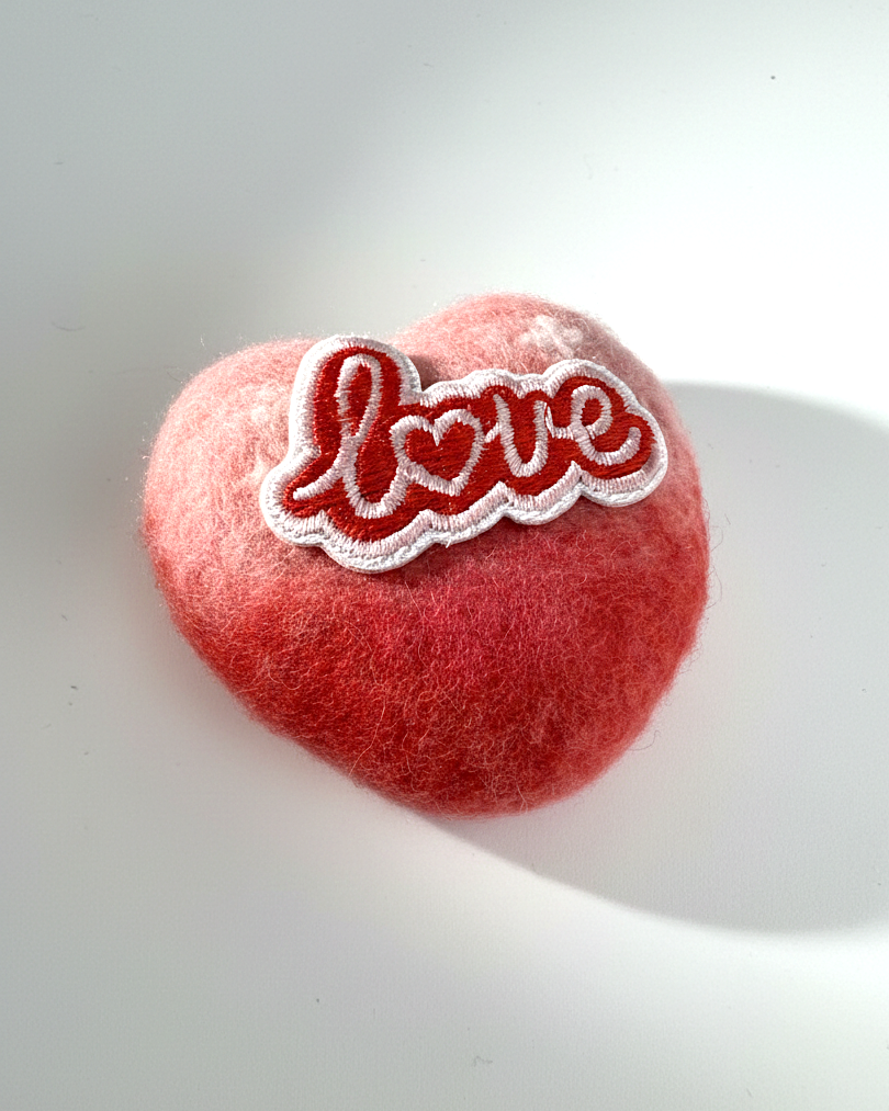 Heart Shaped Magnet with Love Patch - Woobbi