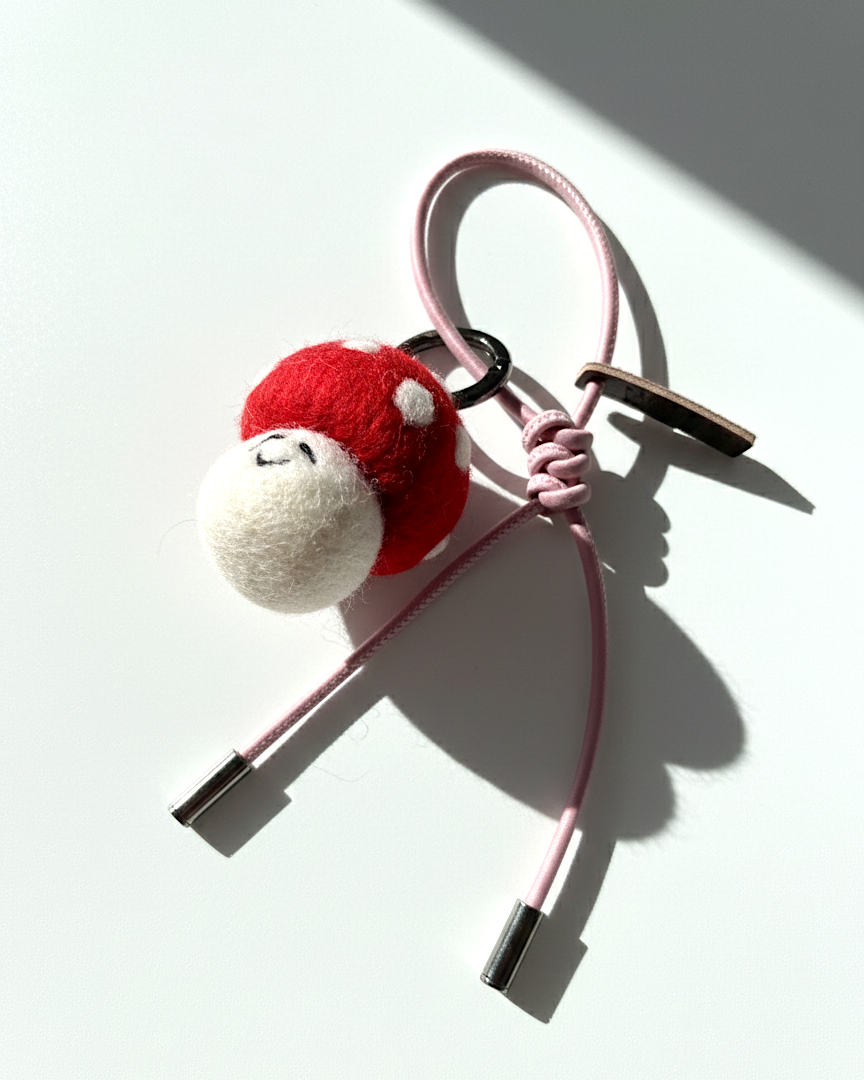 Mushroom Wool Bag & Keychain Charm - Woobbi