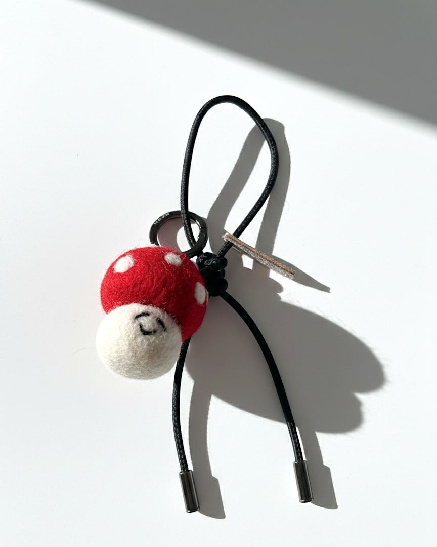 Mushroom Wool Bag & Keychain Charm - Woobbi