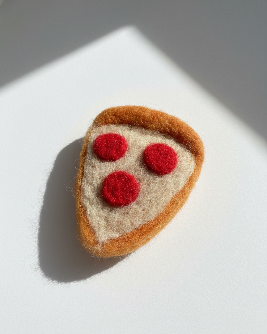 Pepperoni Slice Wool Magnet - Woobbi