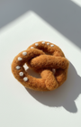 Pretzel Wool Magnet - Woobbi