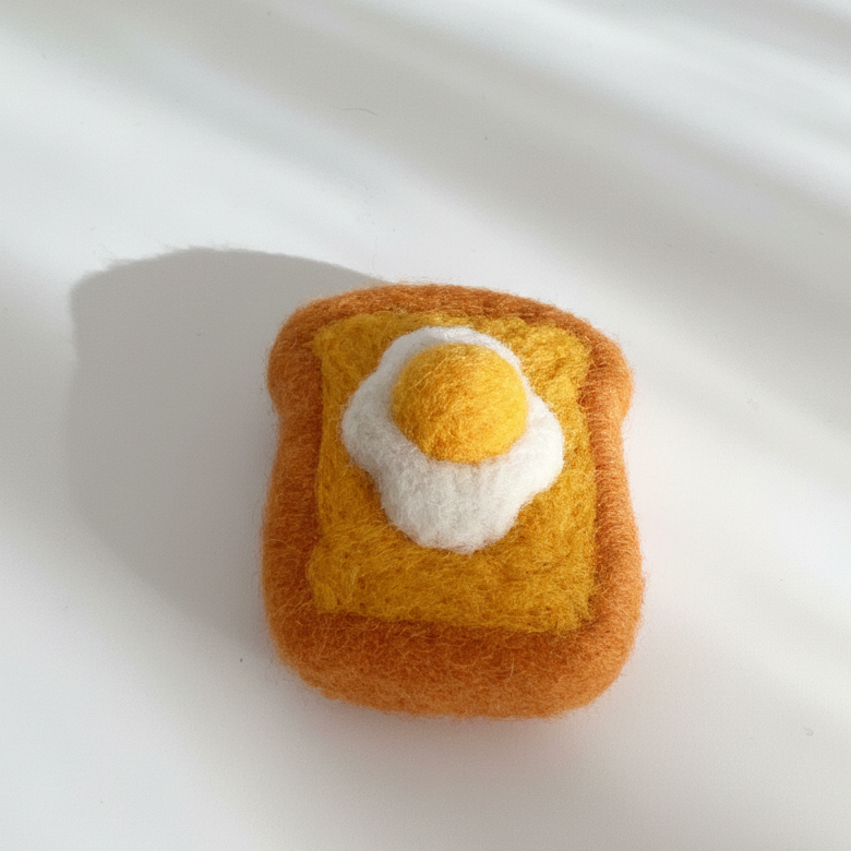 Sunny Egg Toast Wool Magnet - Woobbi